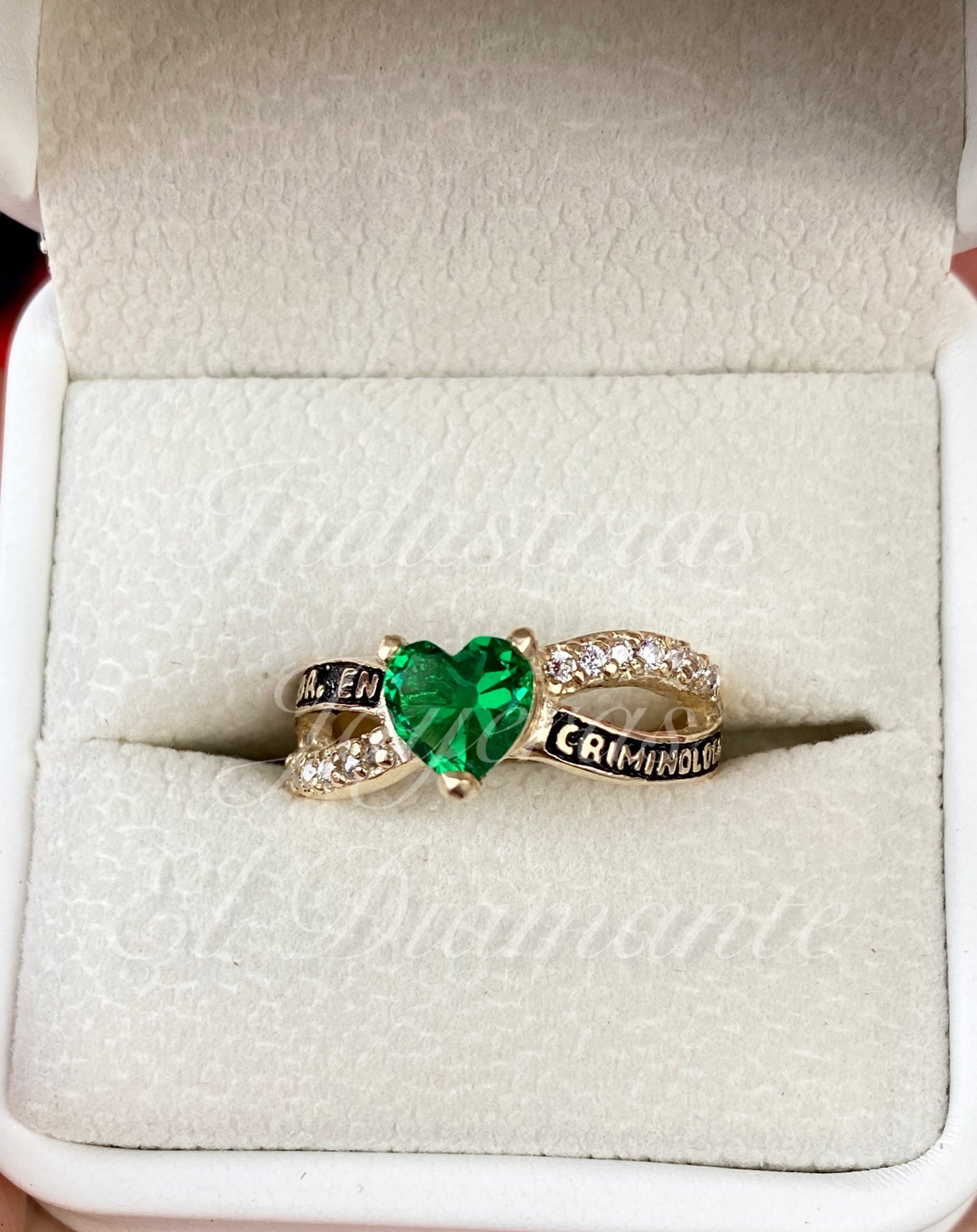 Anillo de Graduación