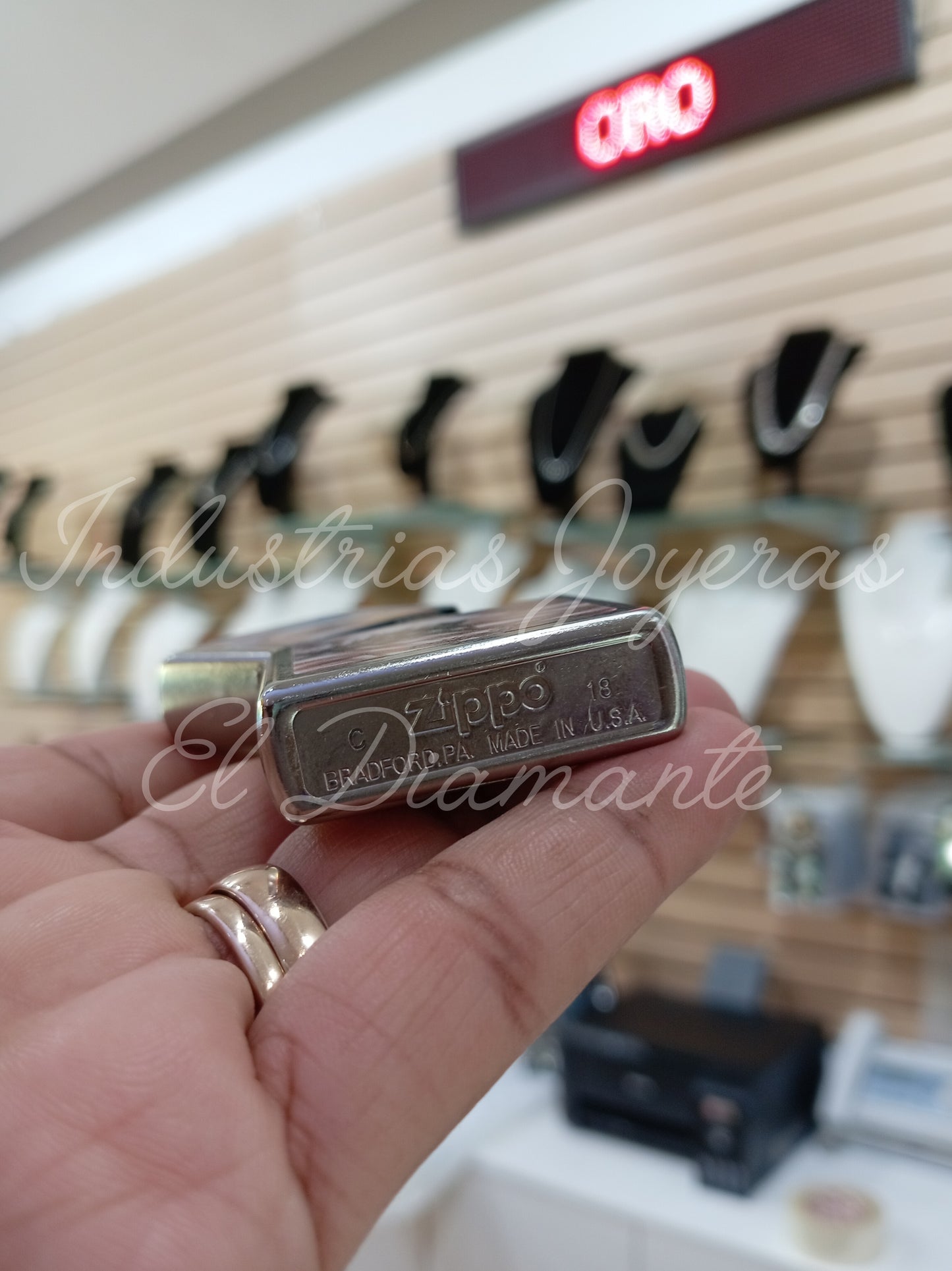 Encendedor Zippo Mazzi